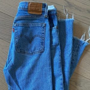 LEVIS